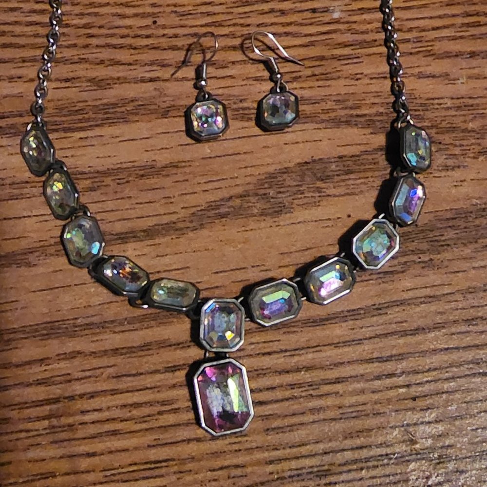 Necklace and Earring Set